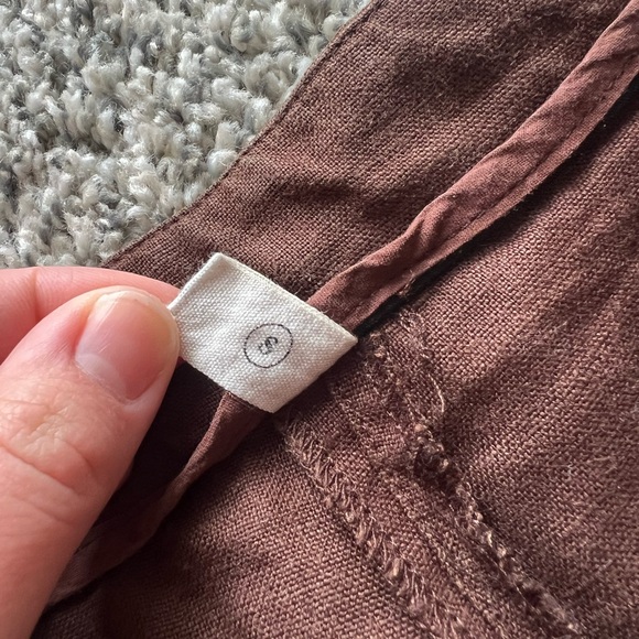 Button-Front Wide Leg Pants in Rust Brown - Picture 4 of 6